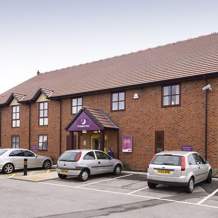 Premier Inn Crewe Central Εξωτερικό φωτογραφία