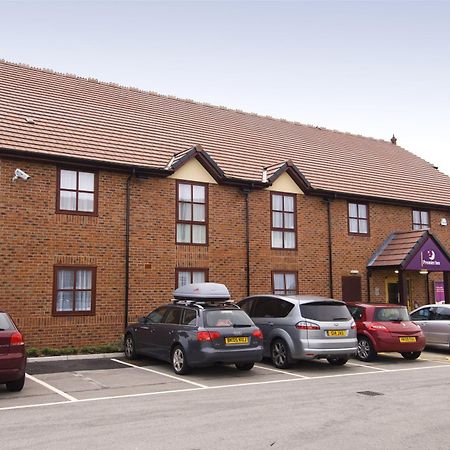 Premier Inn Crewe Central Εξωτερικό φωτογραφία